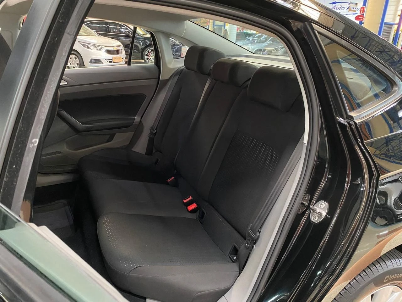 VOLKSWAGEN VIRTUS
