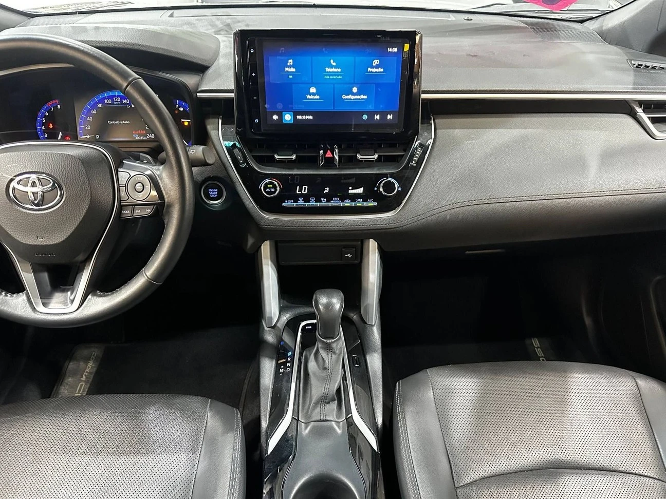 TOYOTA COROLLA CROSS