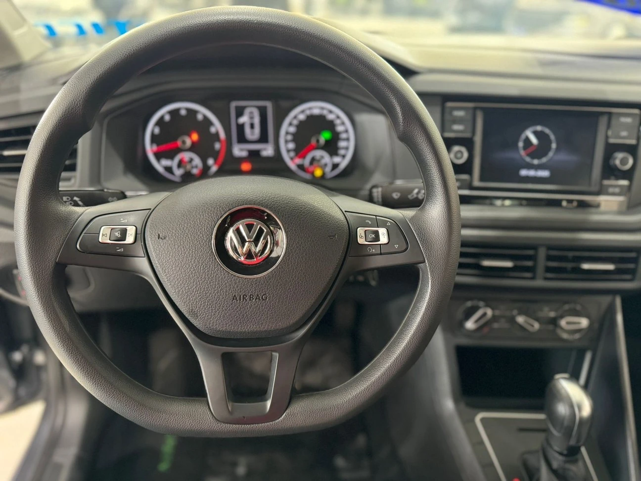 VOLKSWAGEN VIRTUS