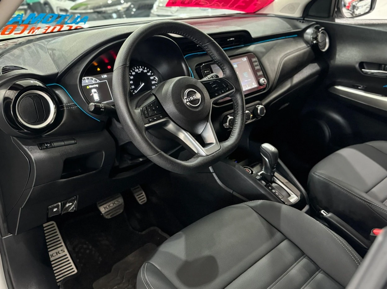 NISSAN KICKS