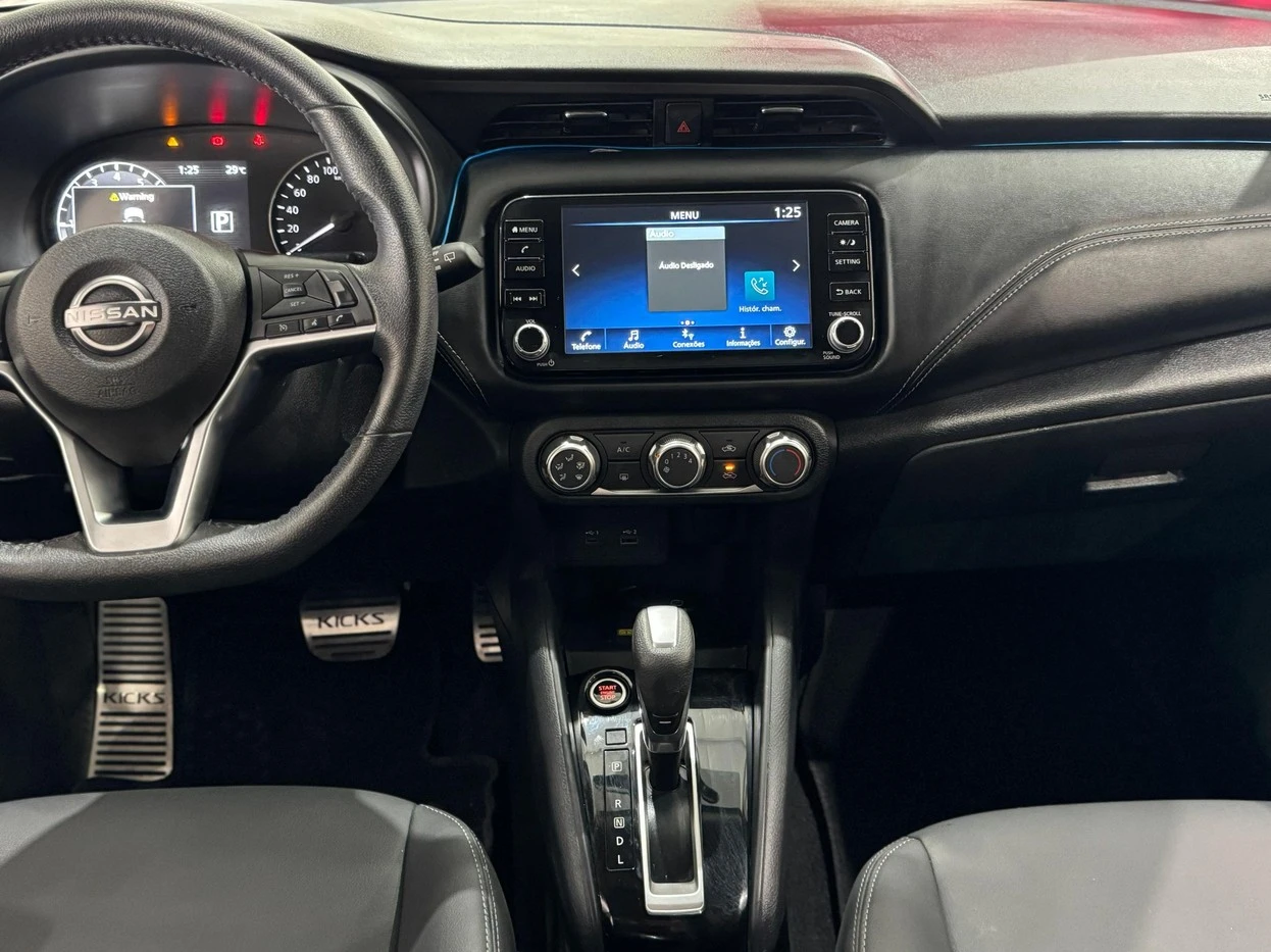 NISSAN KICKS