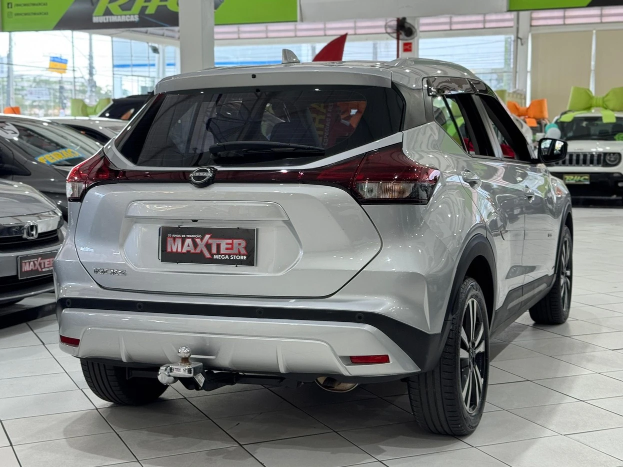 NISSAN KICKS