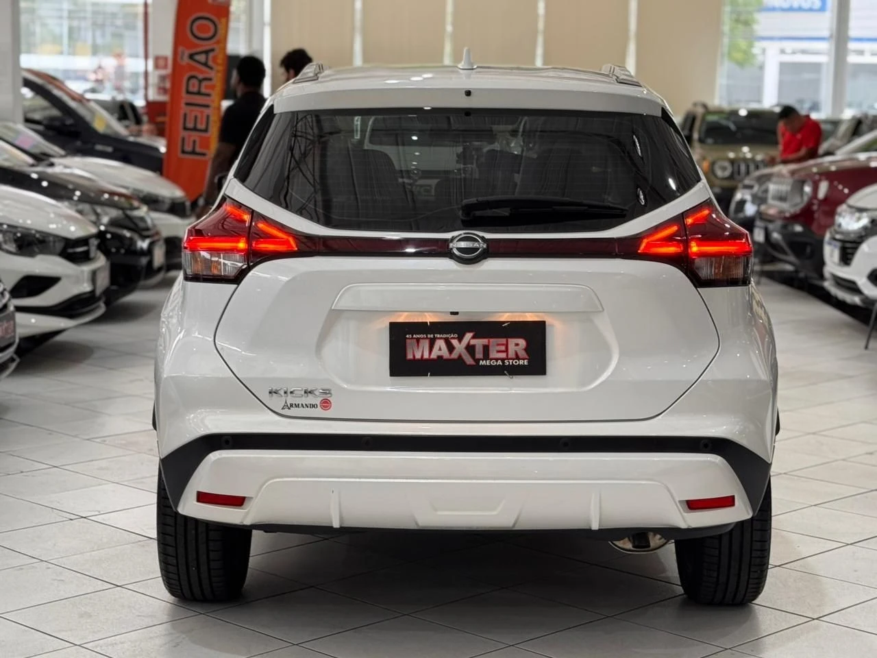 NISSAN KICKS