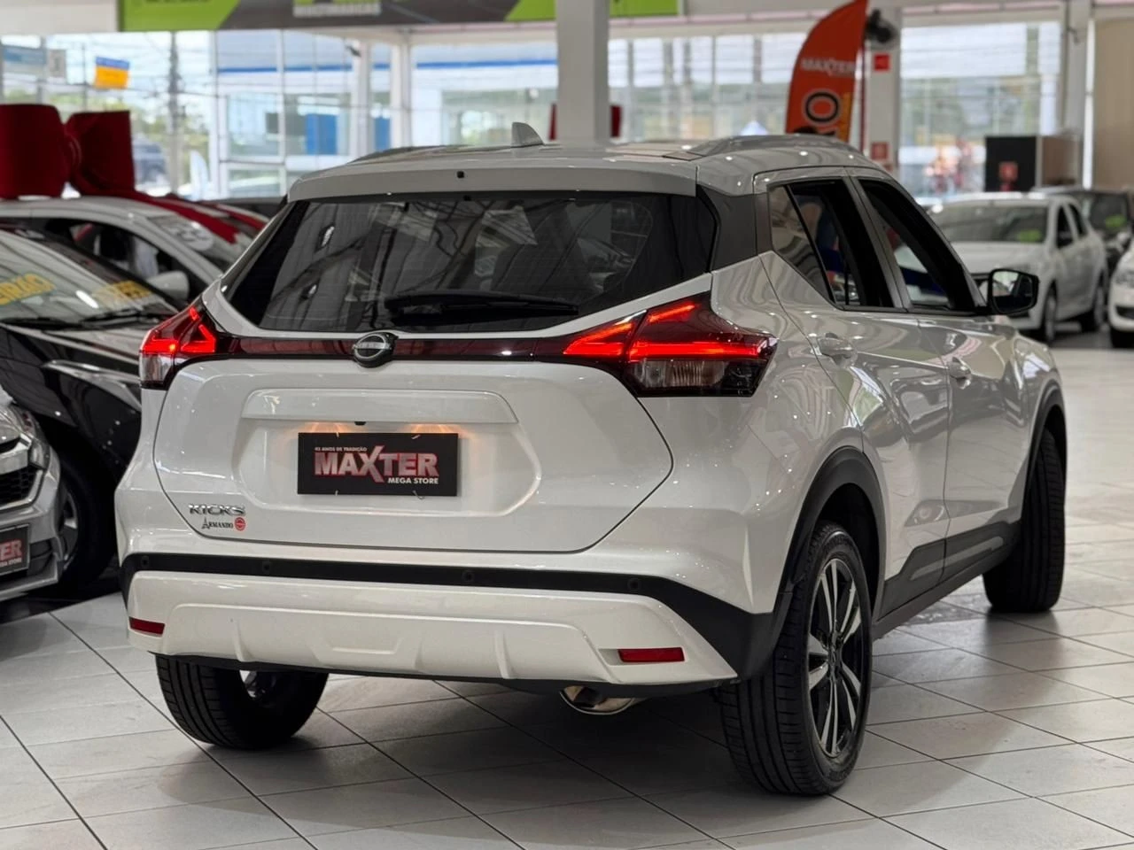 NISSAN KICKS
