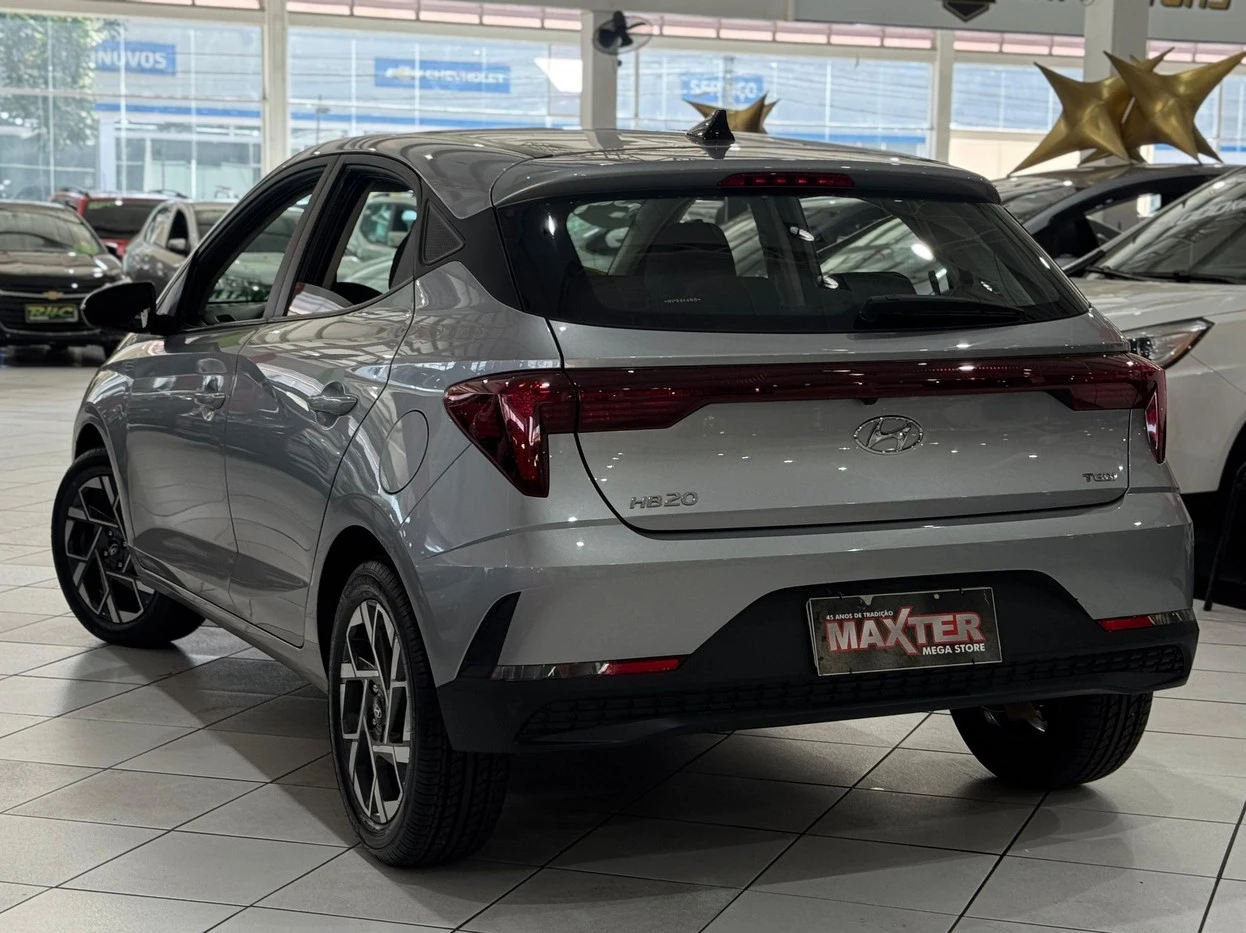 HYUNDAI HB20