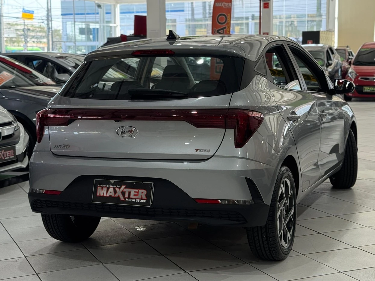 HYUNDAI HB20