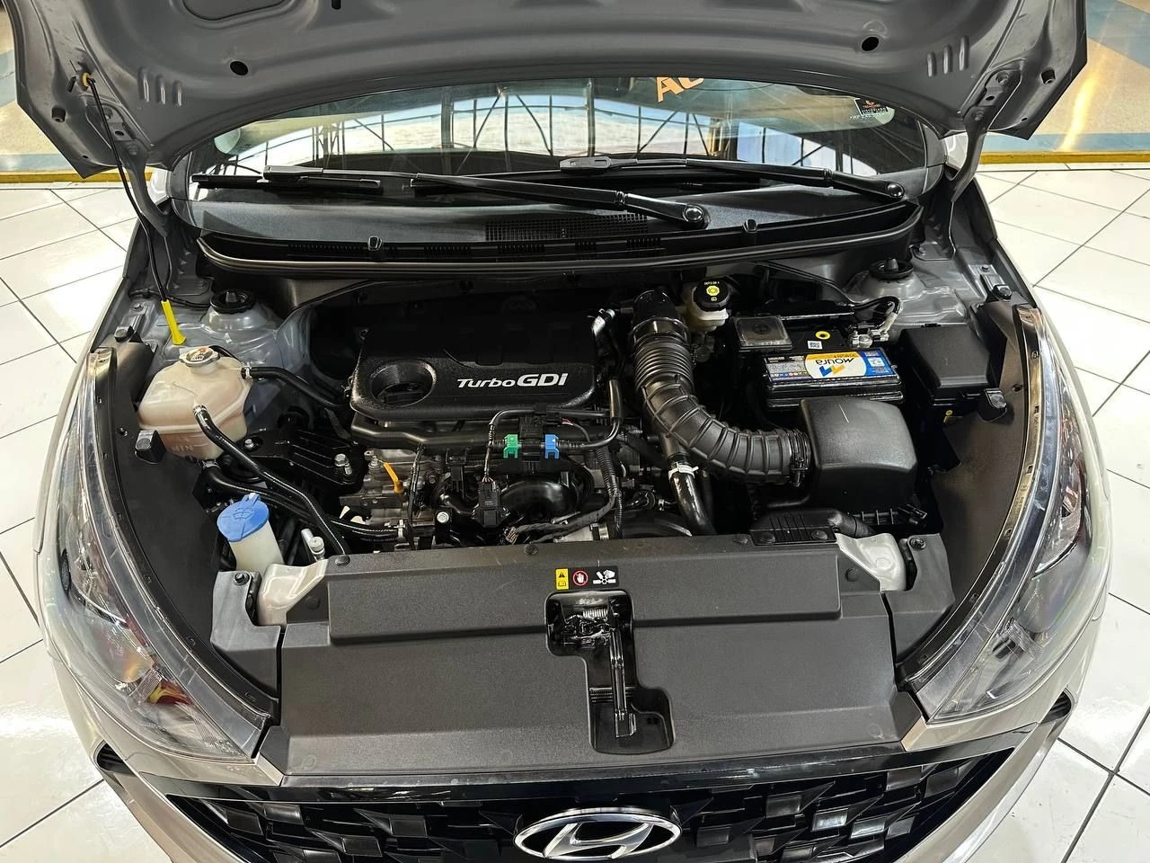 HYUNDAI HB20