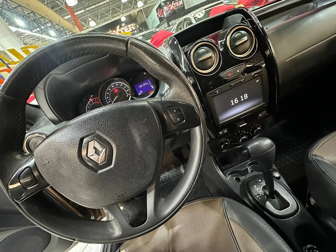 RENAULT DUSTER