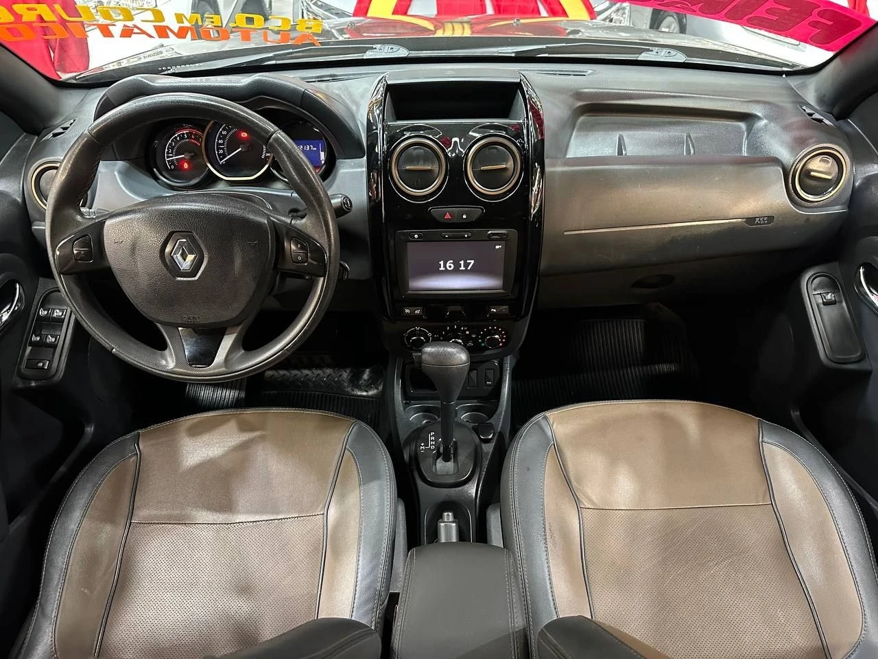 RENAULT DUSTER