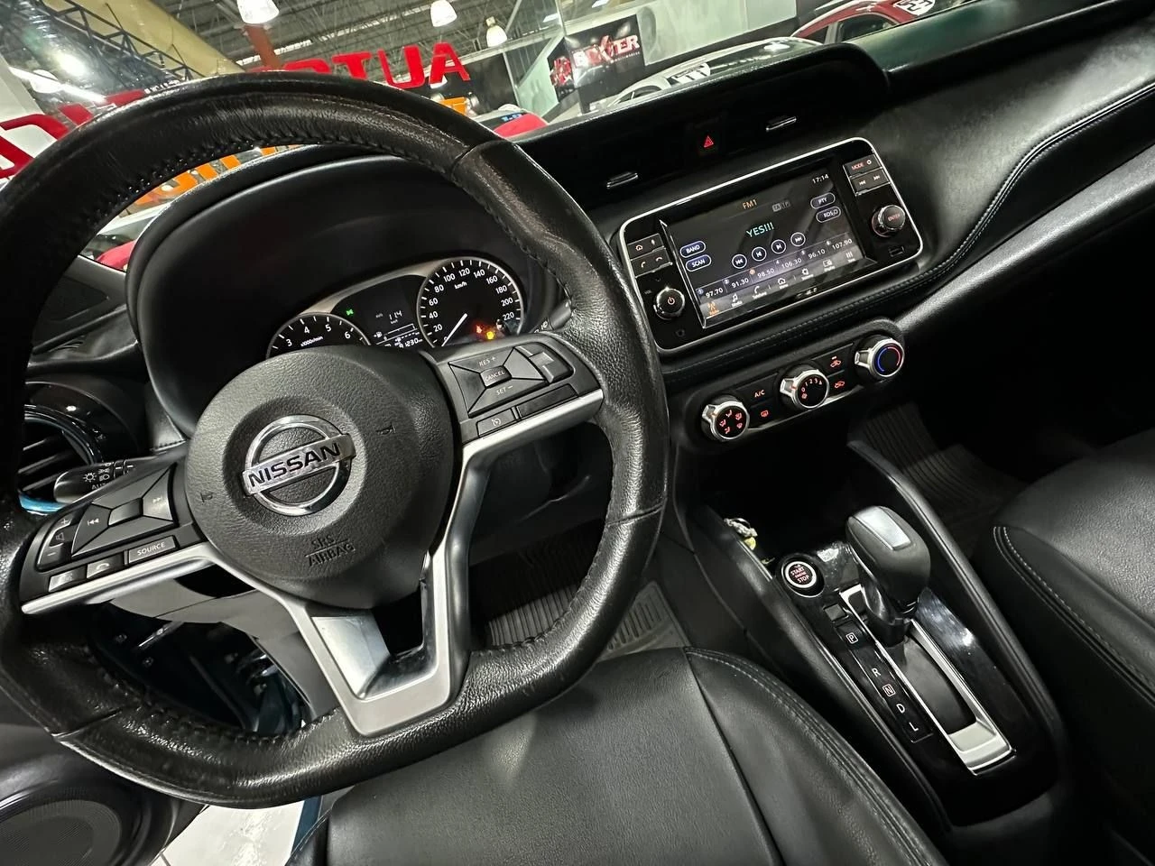 NISSAN KICKS