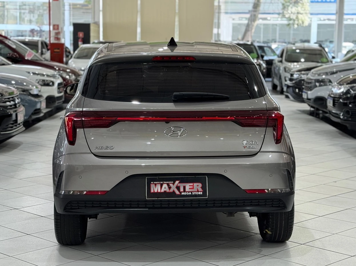 HYUNDAI HB20