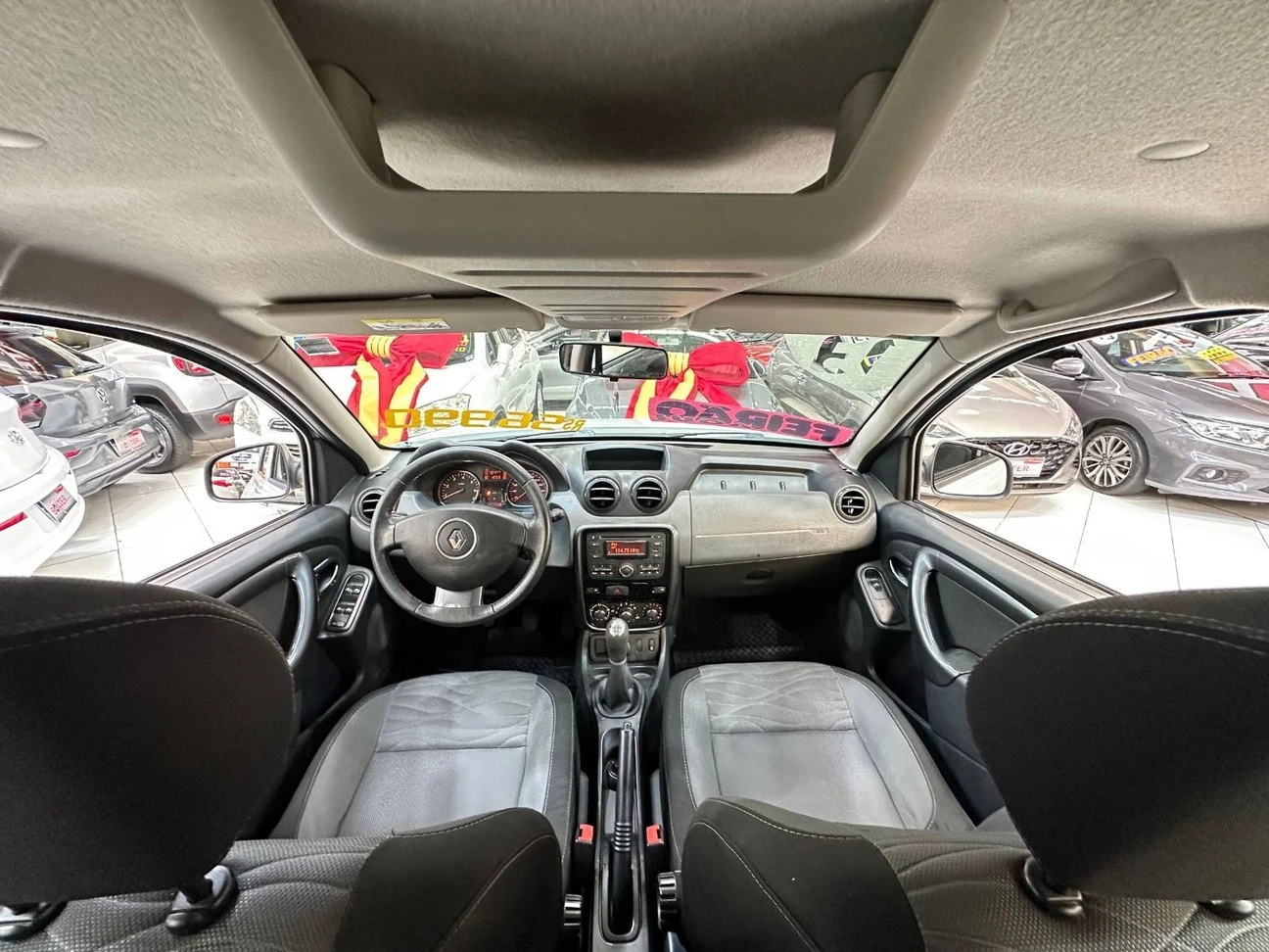 RENAULT DUSTER