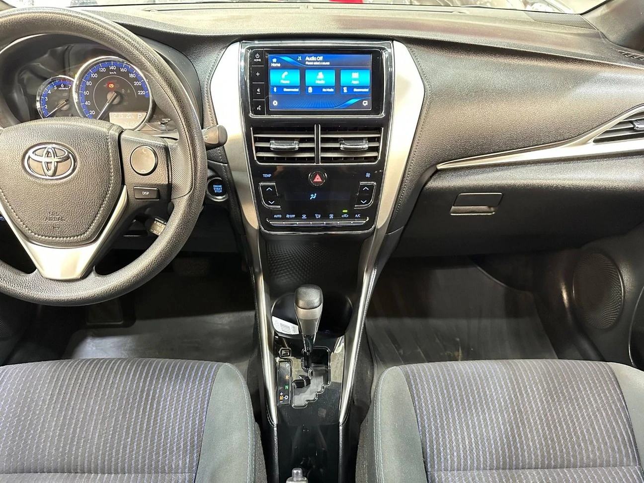 TOYOTA YARIS