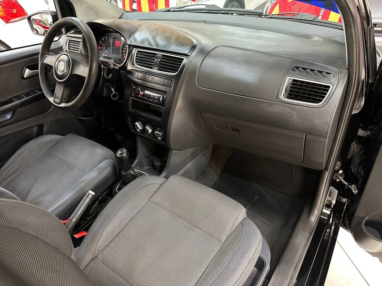 VOLKSWAGEN FOX