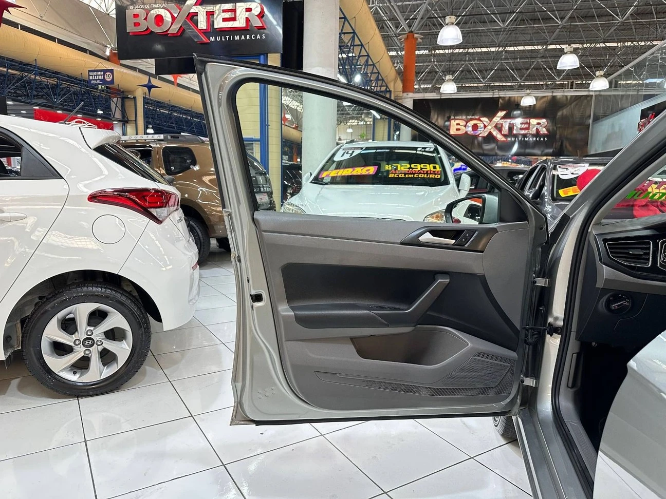 VOLKSWAGEN VIRTUS