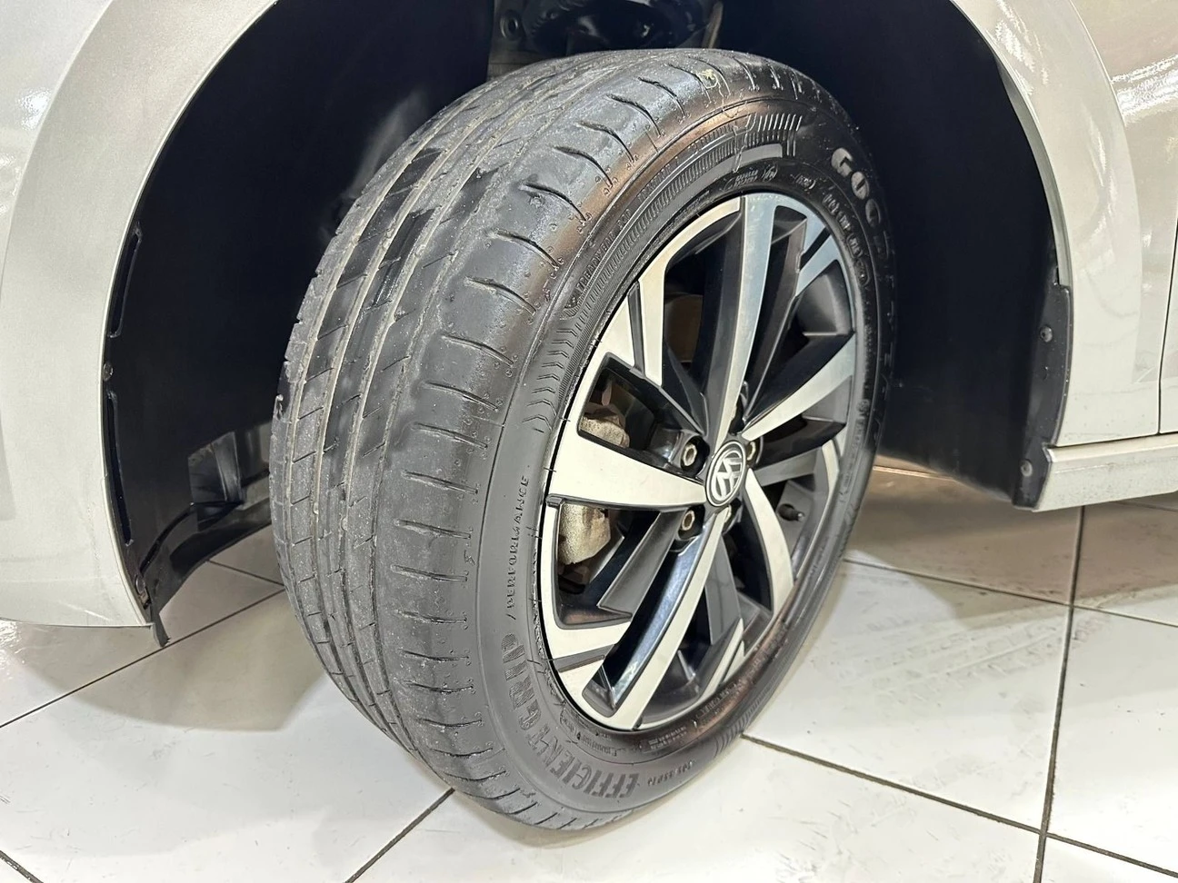 VOLKSWAGEN VIRTUS