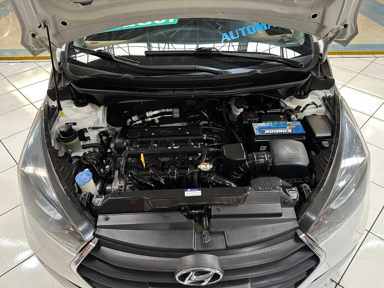 HYUNDAI HB20