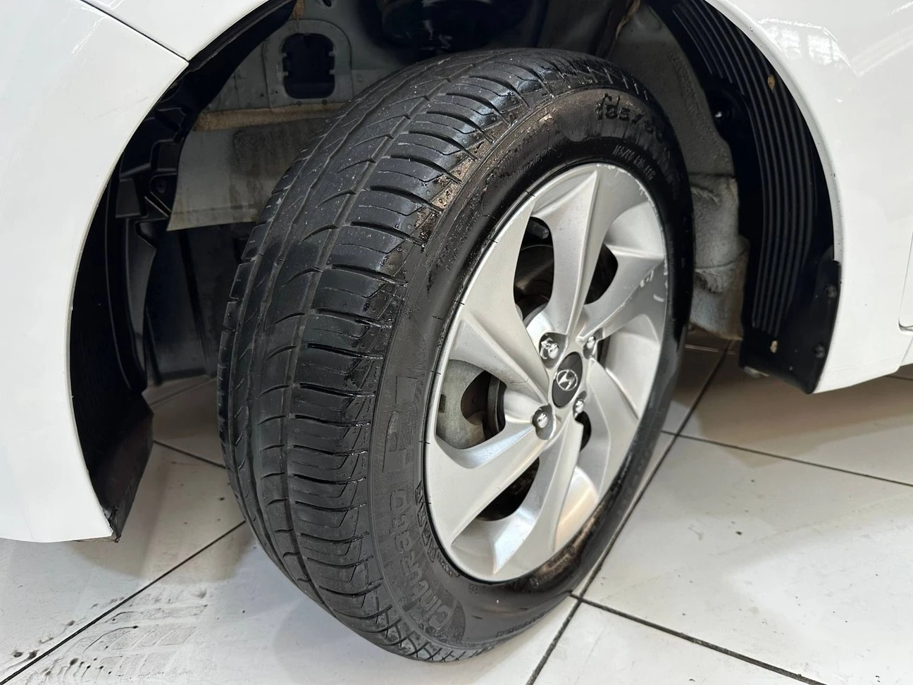 HYUNDAI HB20