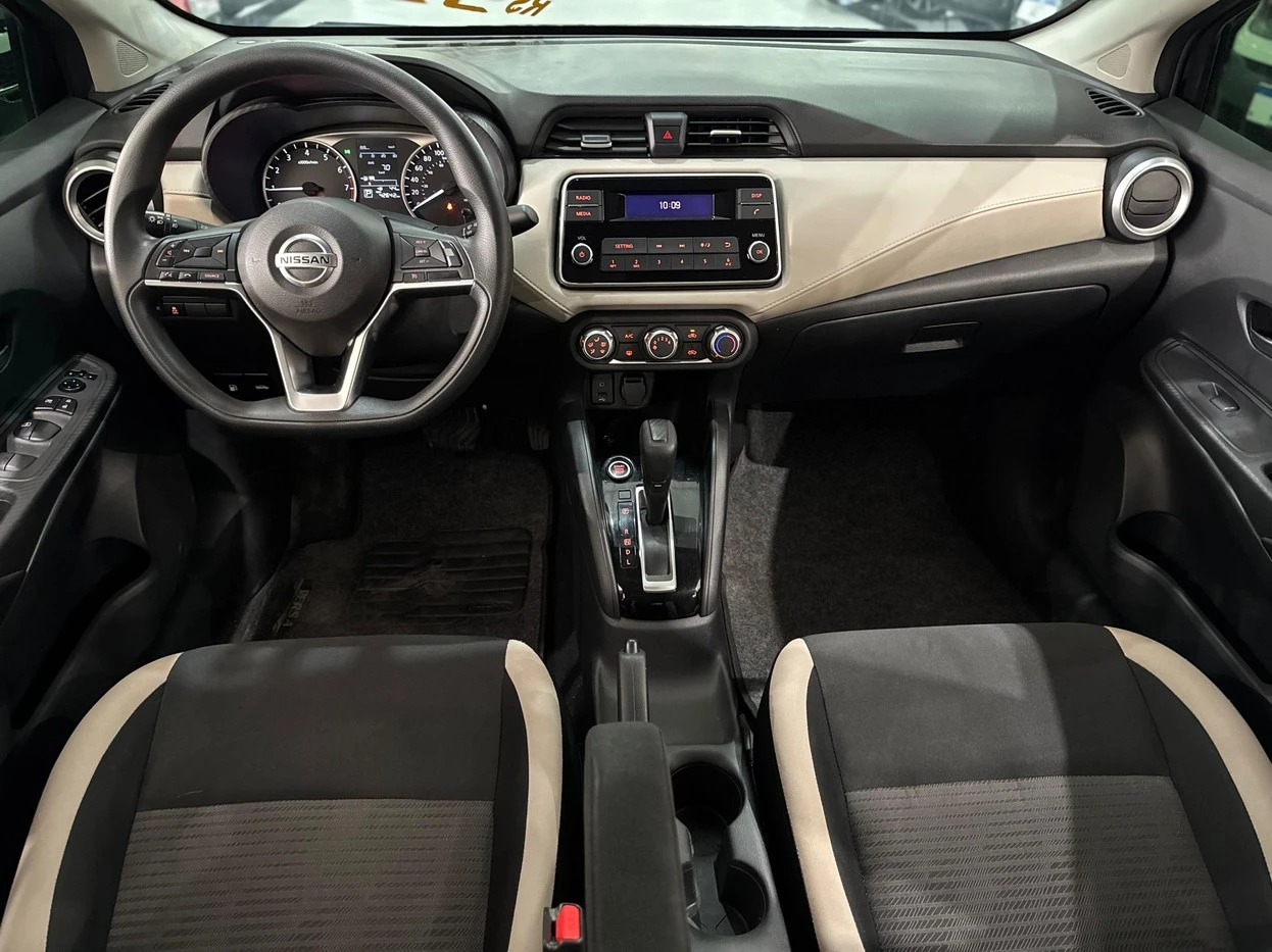 NISSAN VERSA