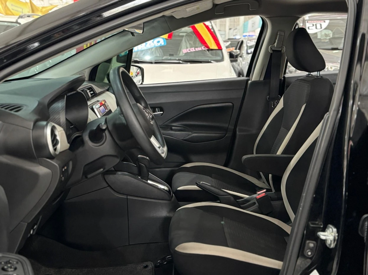 NISSAN VERSA