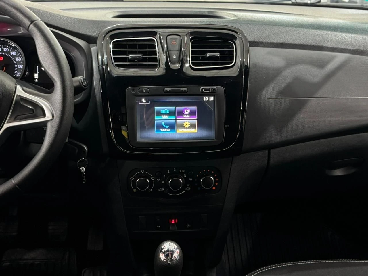 RENAULT LOGAN