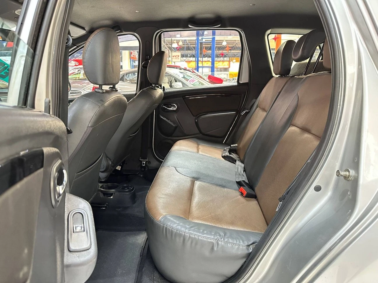 RENAULT DUSTER
