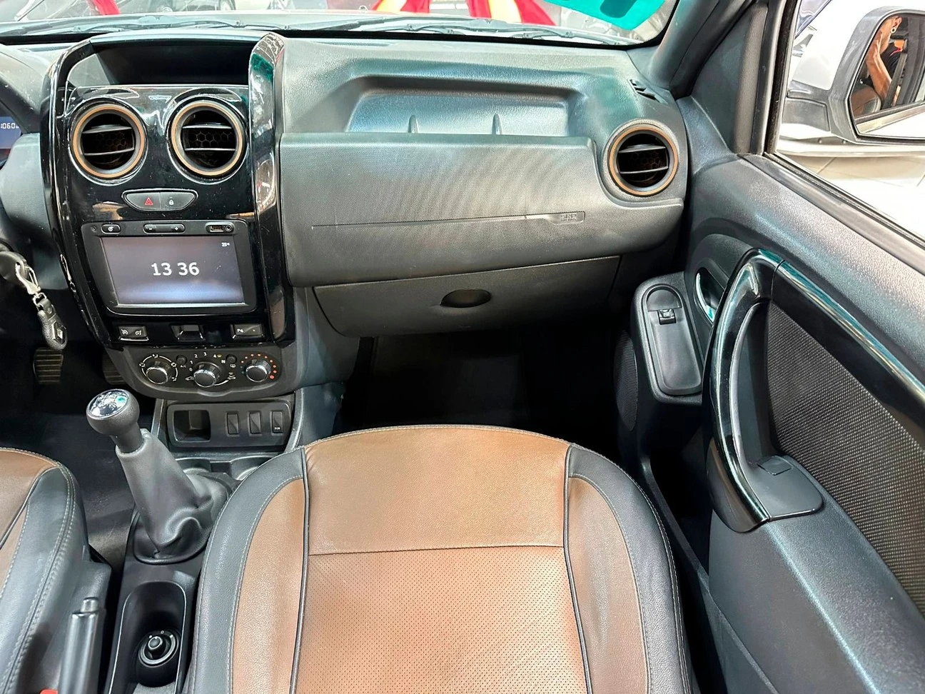 RENAULT DUSTER