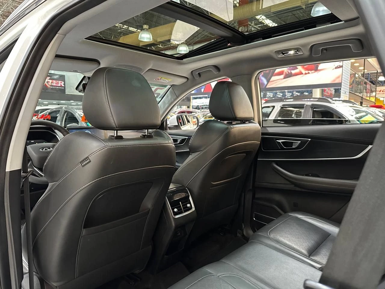 CHERY TIGGO 8