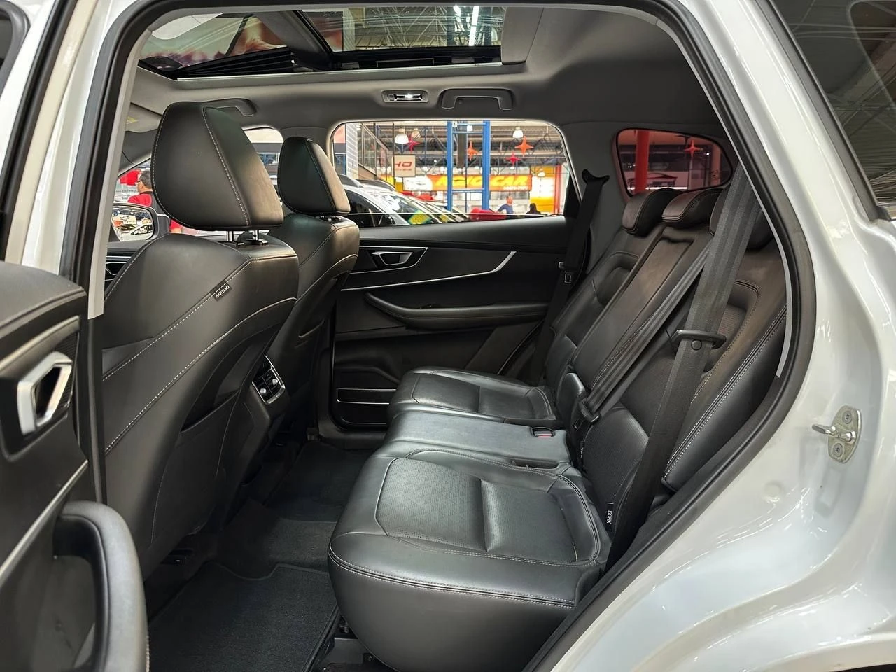 CHERY TIGGO 8