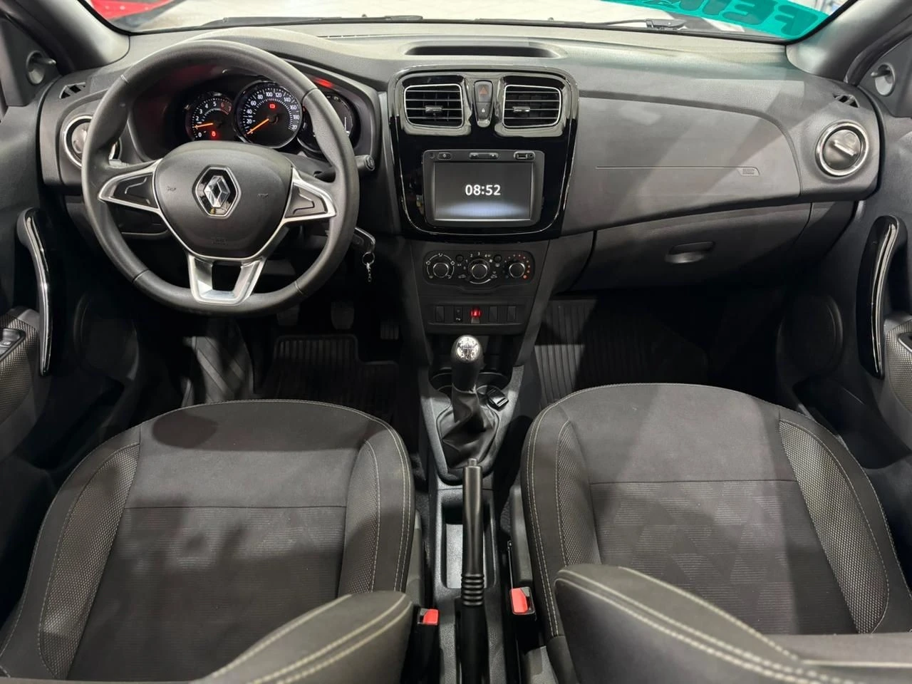 RENAULT LOGAN