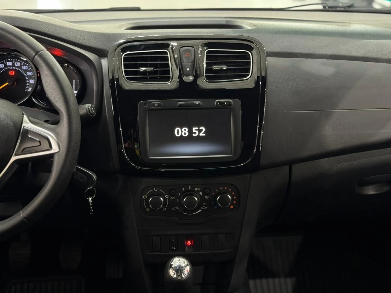 RENAULT LOGAN