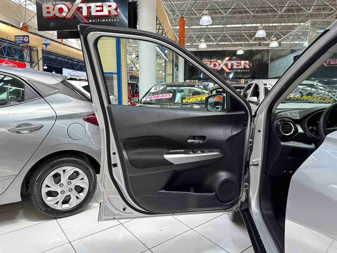 NISSAN KICKS