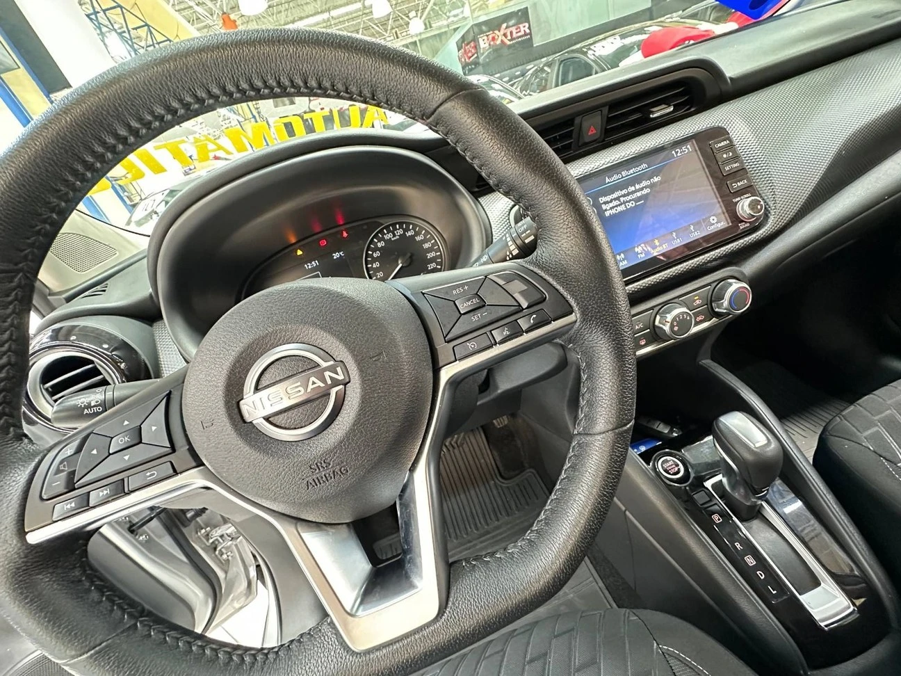 NISSAN KICKS