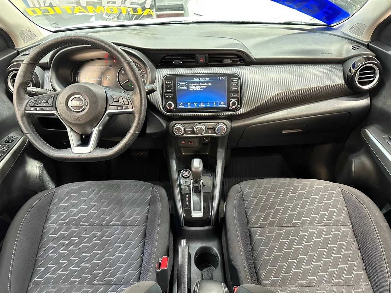 NISSAN KICKS