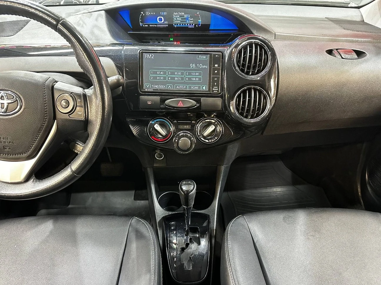 TOYOTA ETIOS