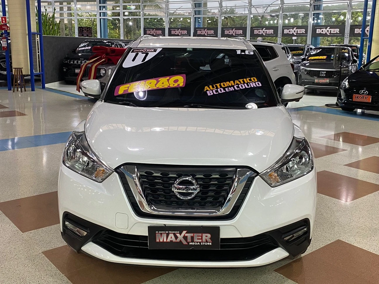 NISSAN KICKS