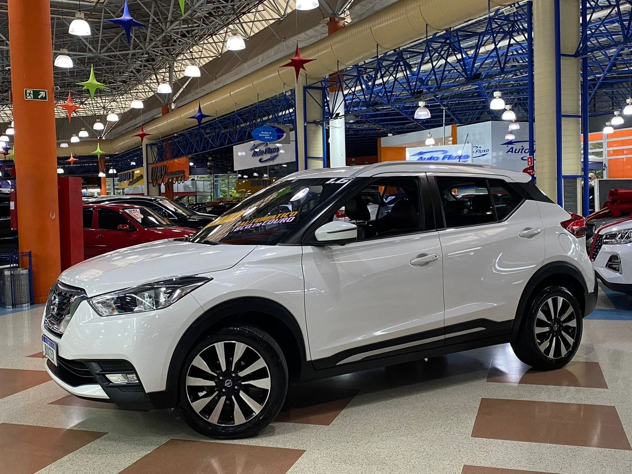 NISSAN KICKS