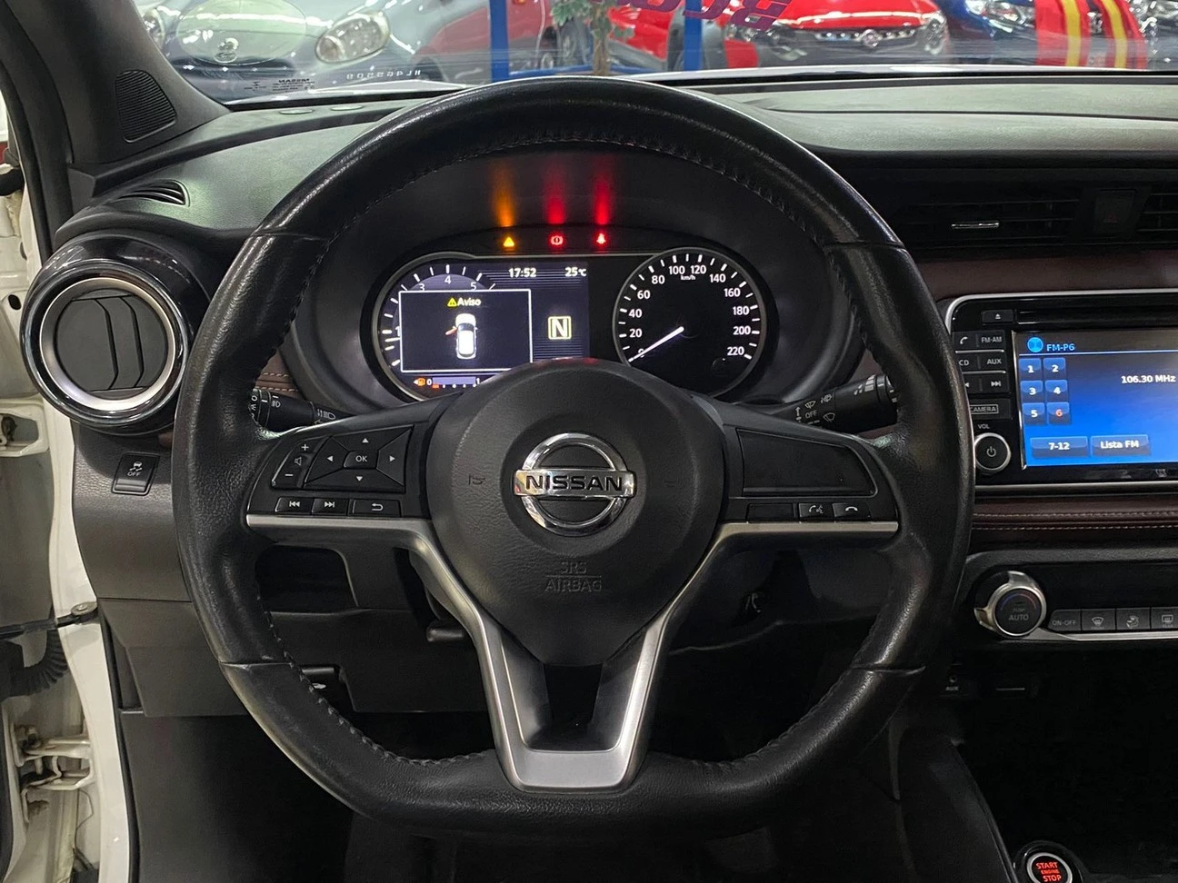 NISSAN KICKS