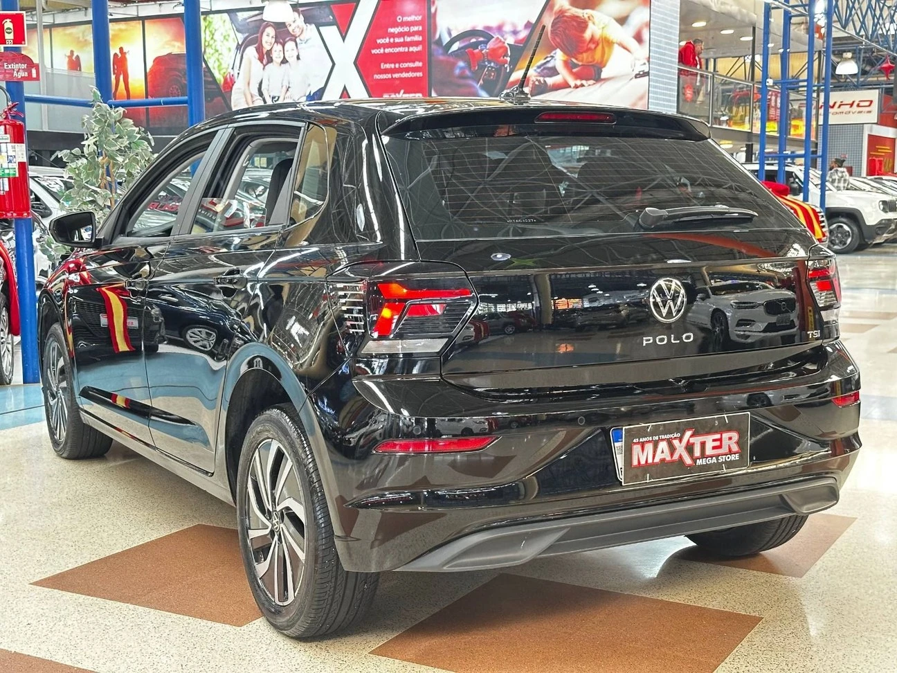 VOLKSWAGEN POLO