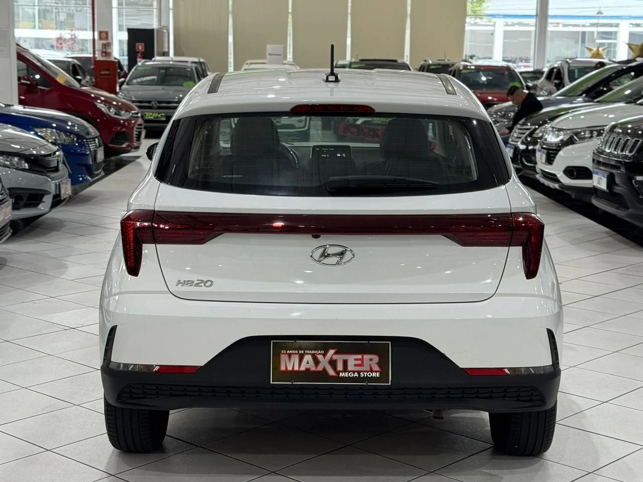 HYUNDAI HB20