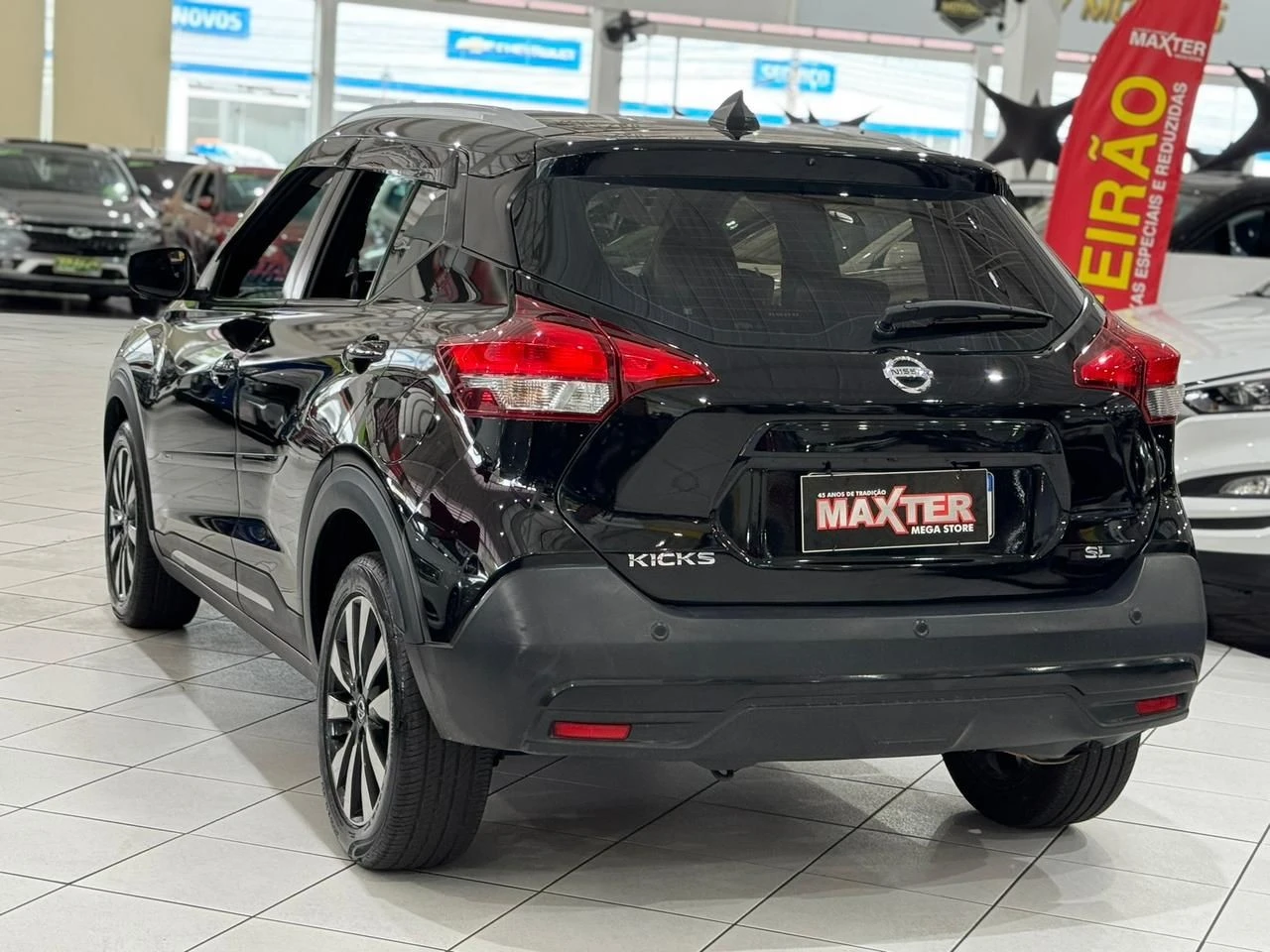 NISSAN KICKS