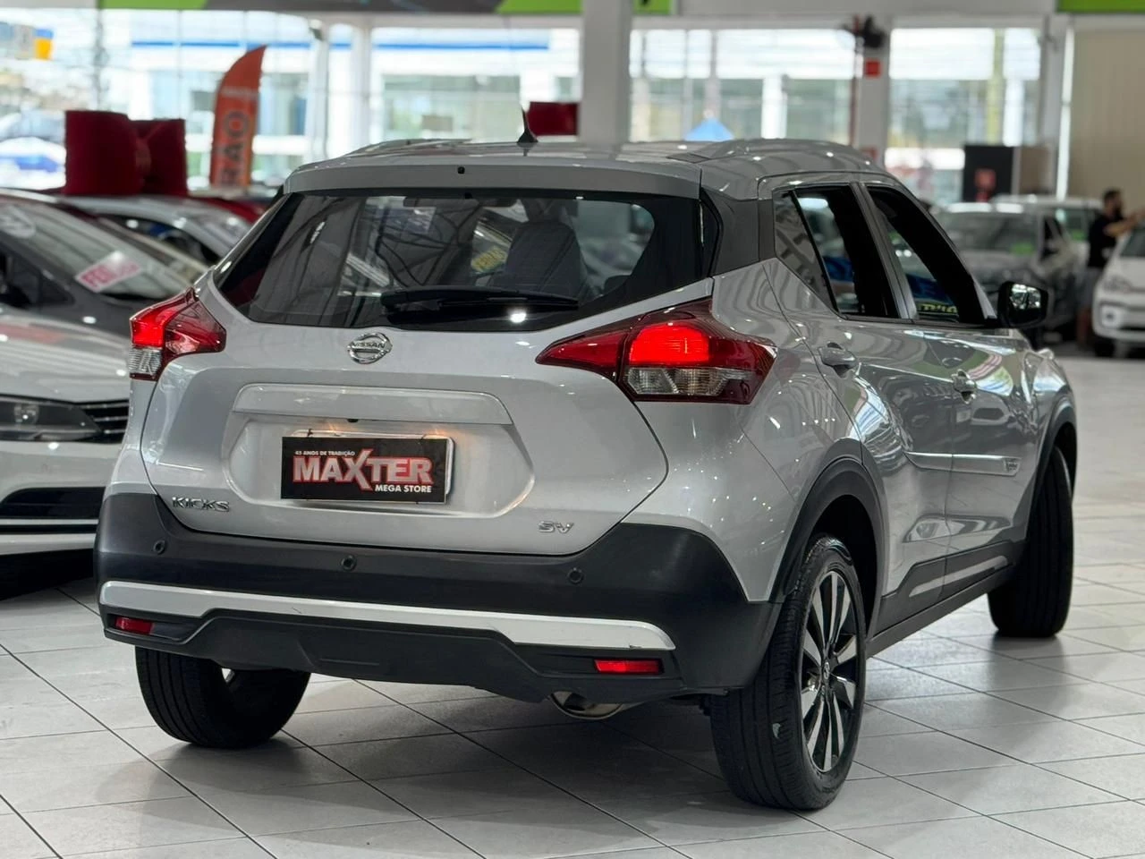 NISSAN KICKS