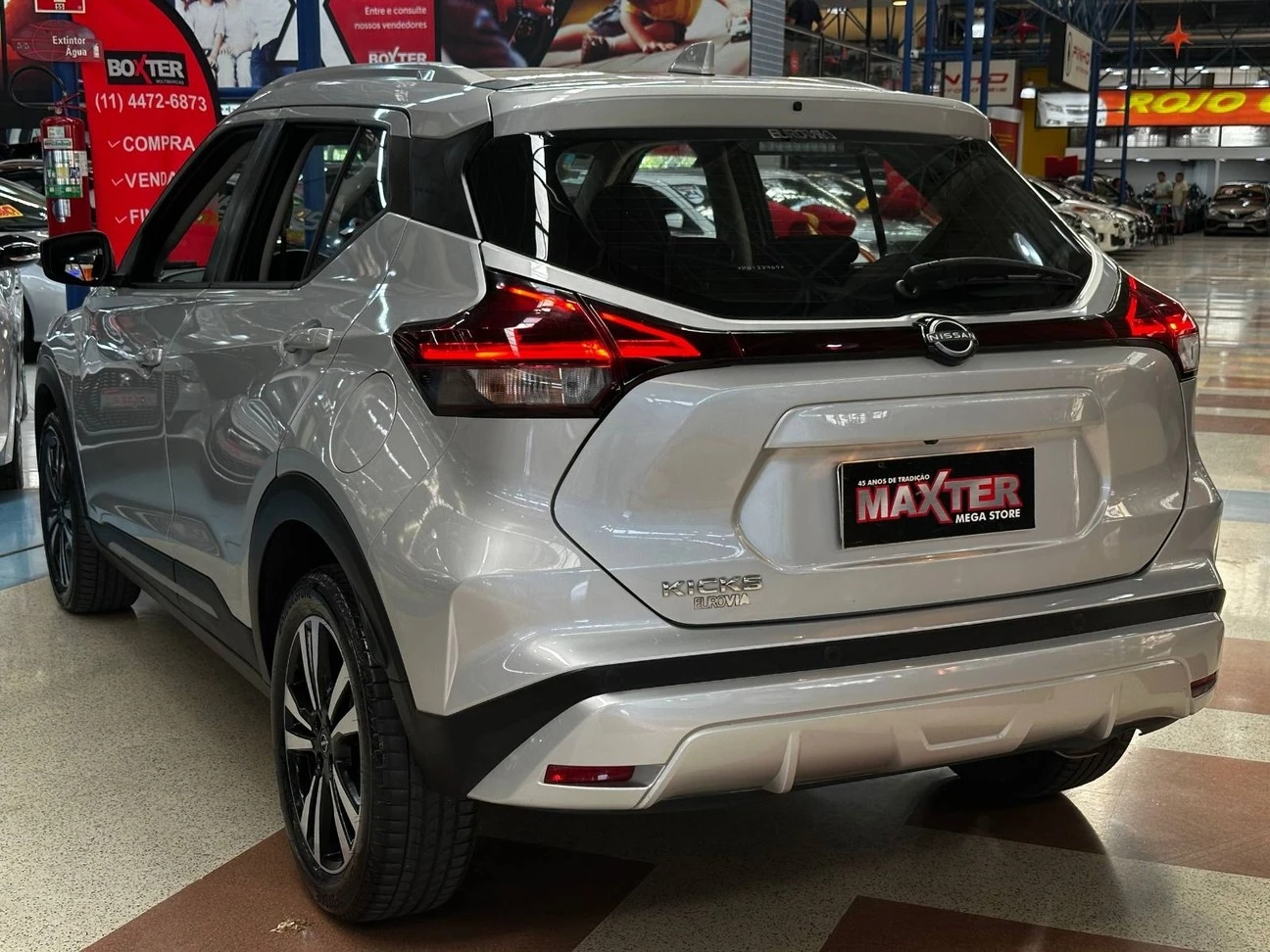 NISSAN KICKS