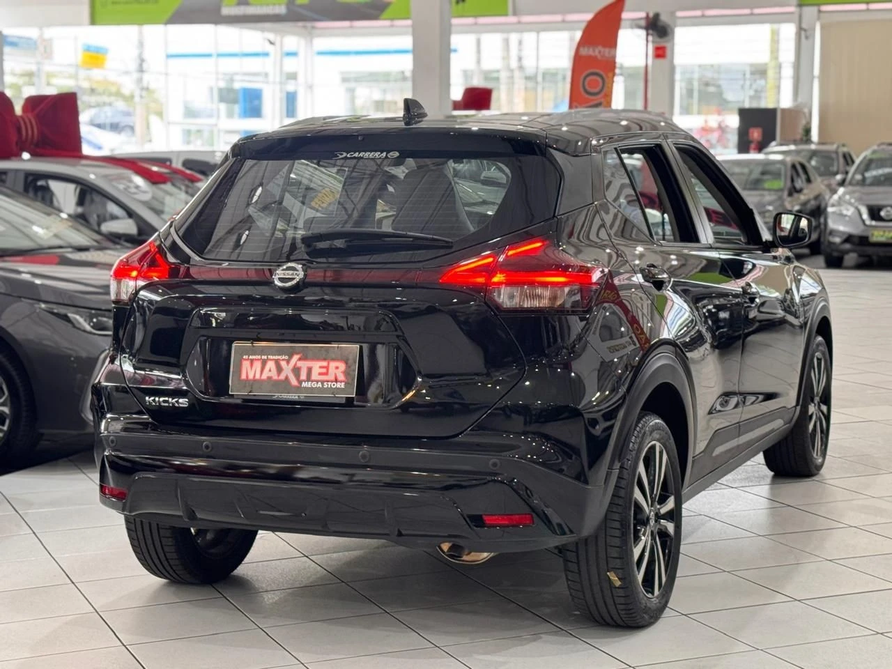 NISSAN KICKS