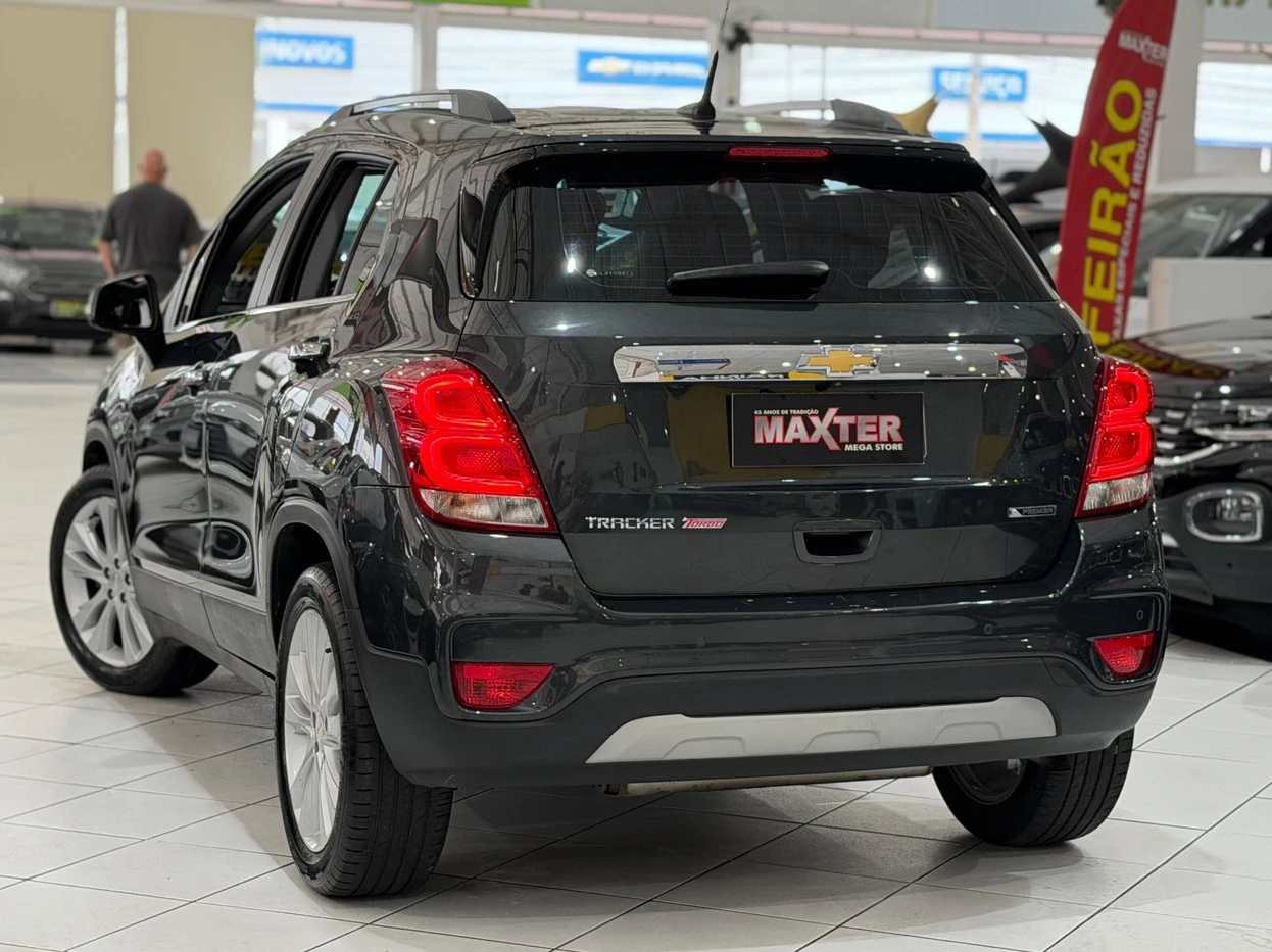 CHEVROLET TRACKER