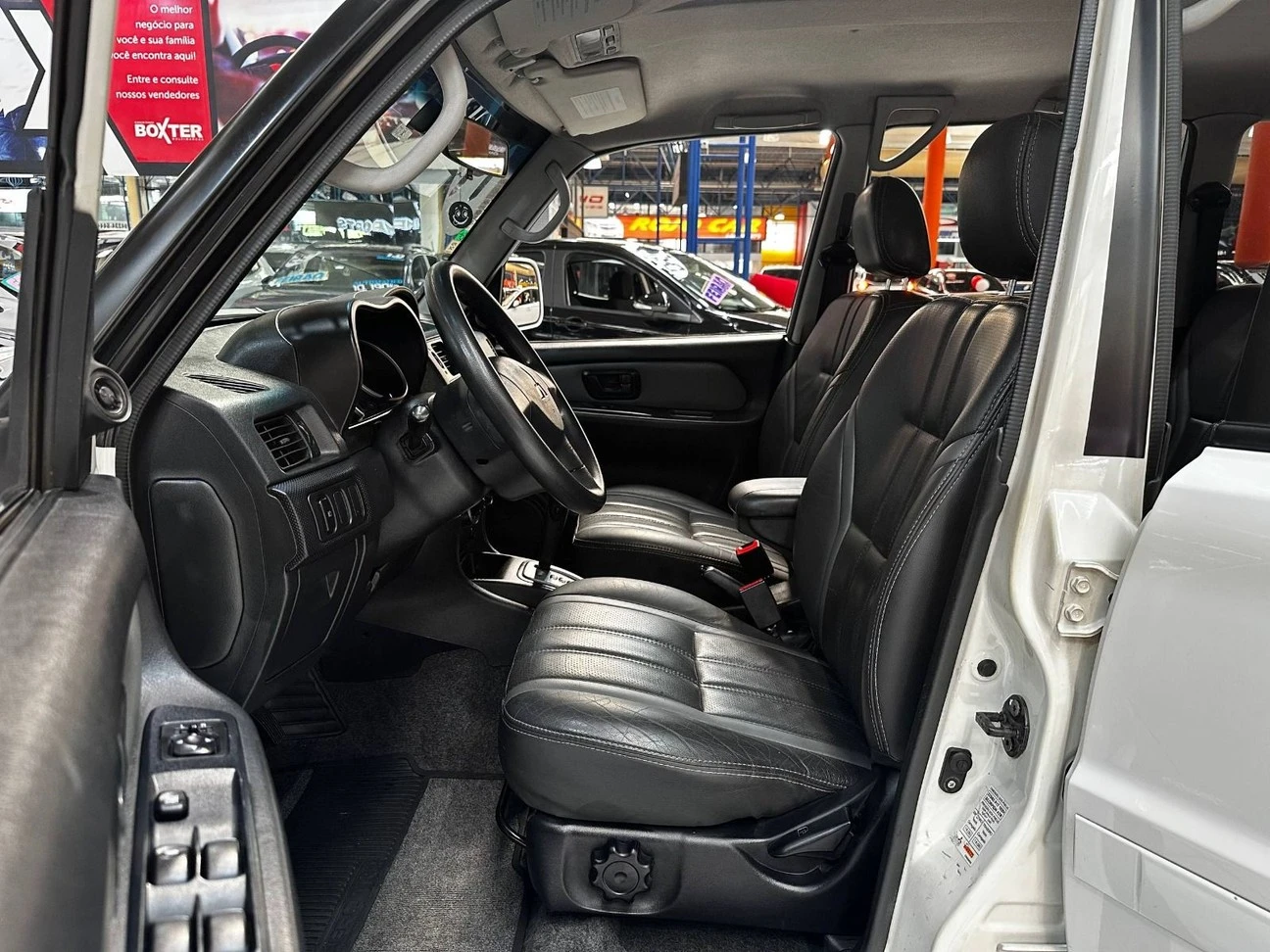 MITSUBISHI PAJERO TR4