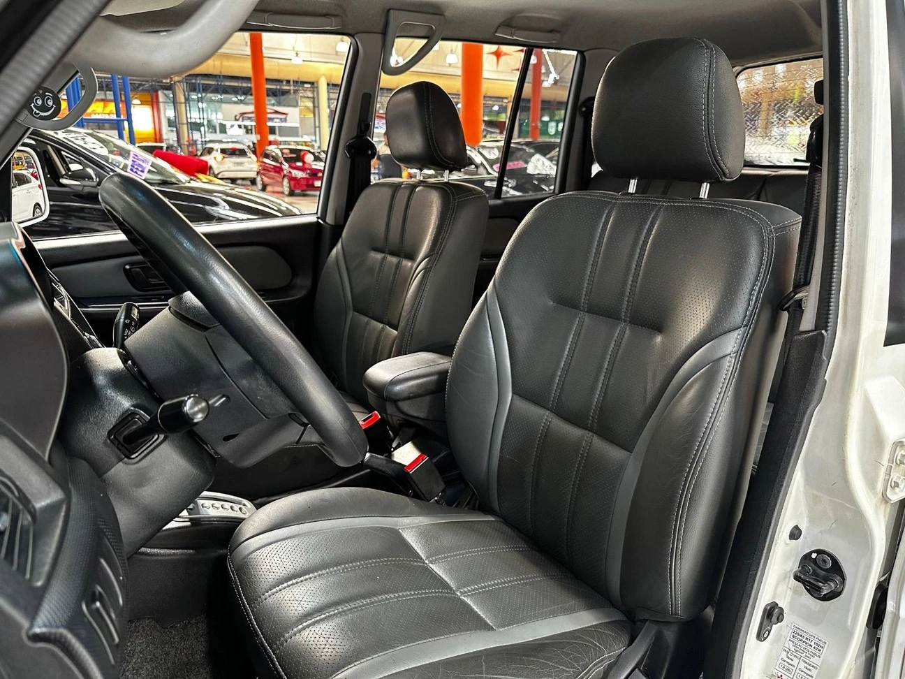 MITSUBISHI PAJERO TR4