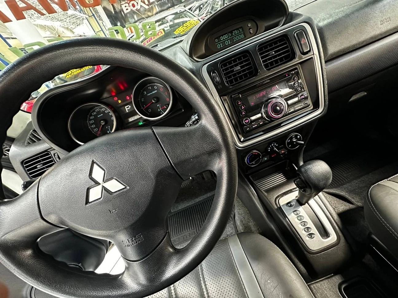 MITSUBISHI PAJERO TR4