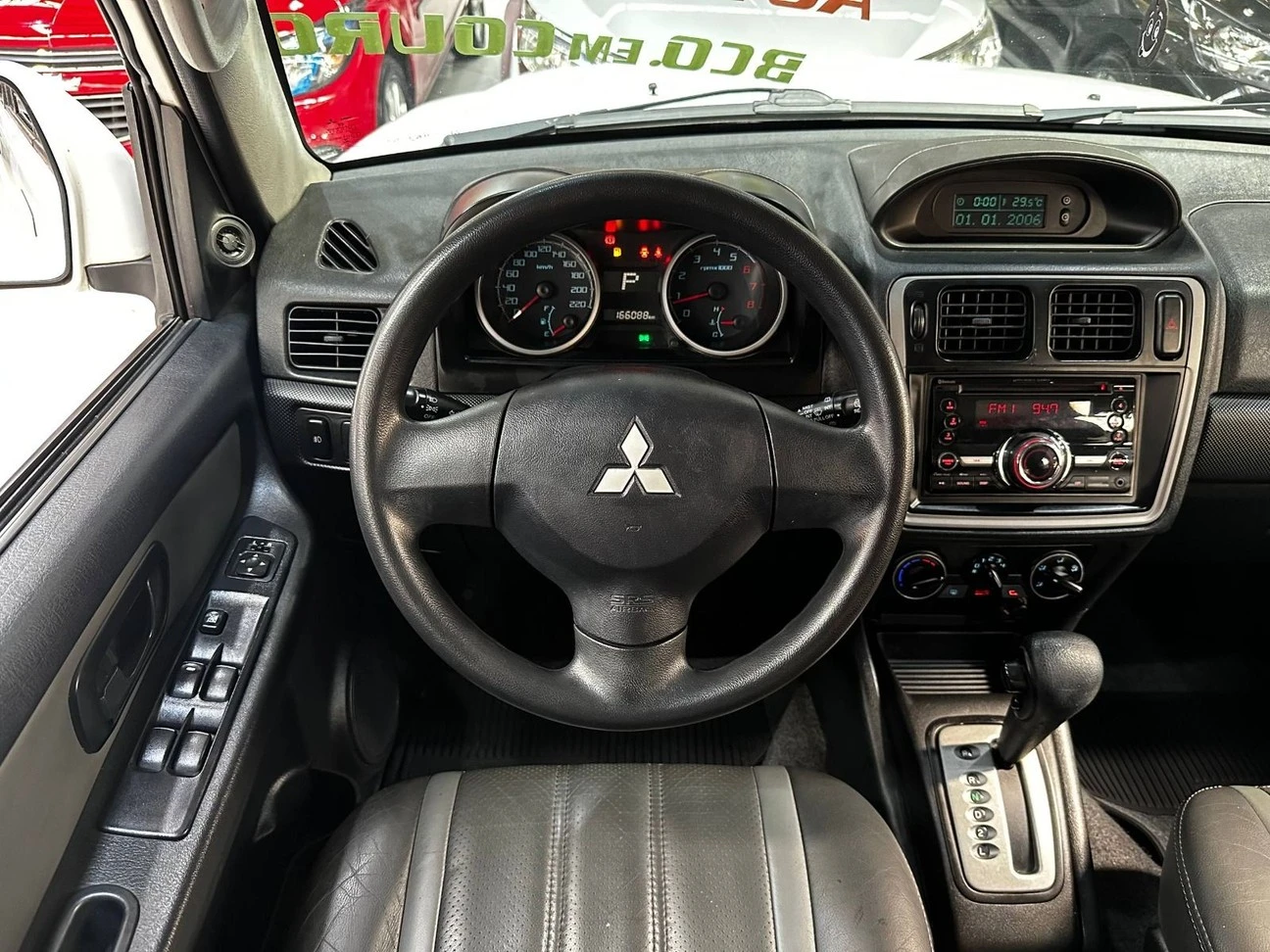 MITSUBISHI PAJERO TR4