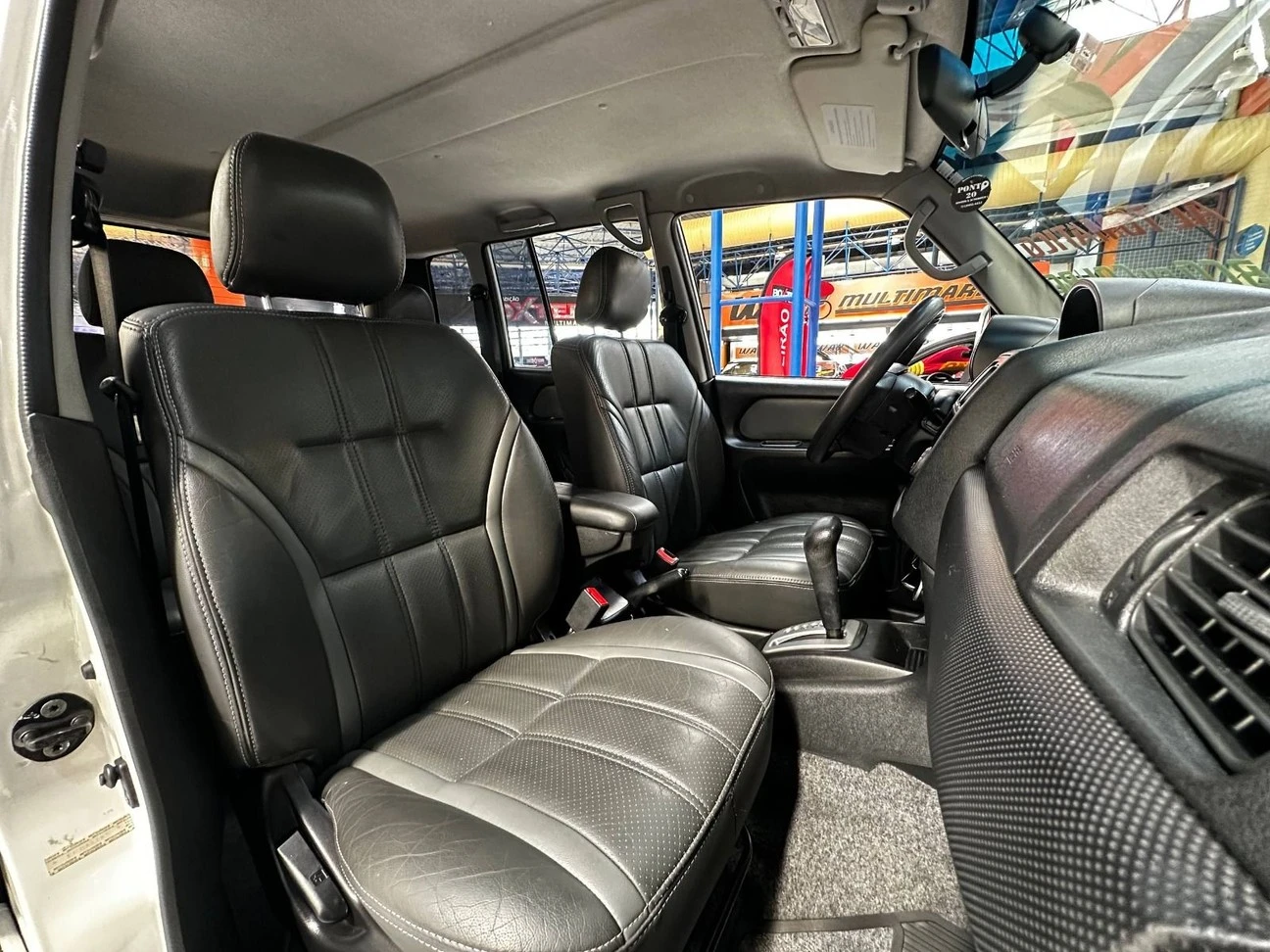 MITSUBISHI PAJERO TR4